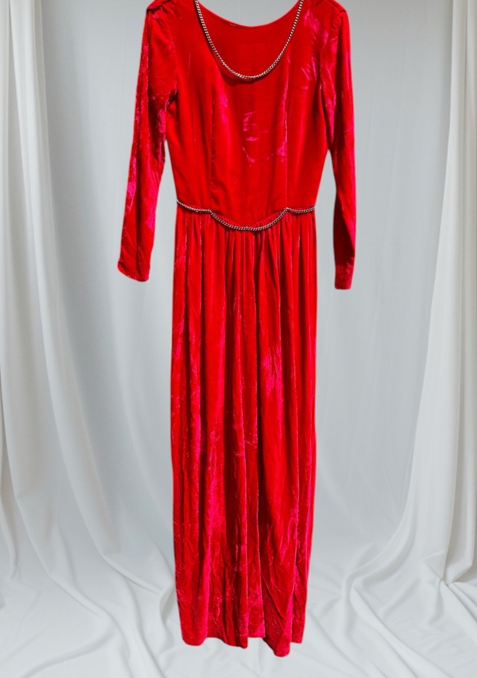 VTG 50-60s? Red Velvet Maxi Maid Marion Dress Metal Chain Detail Women’s XS