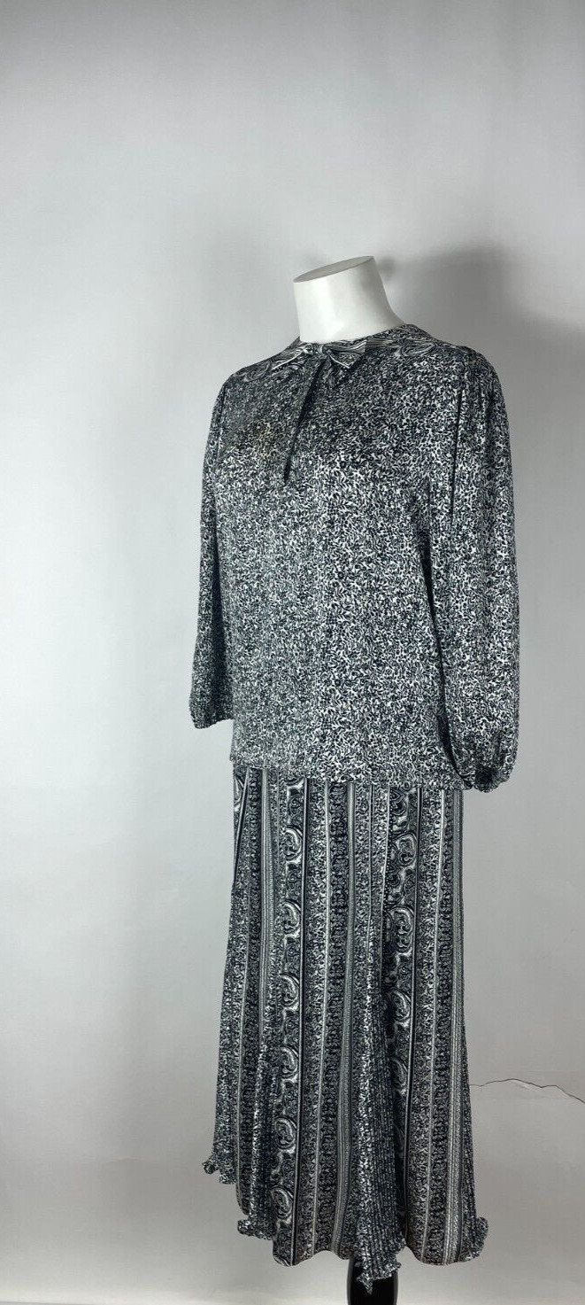 Vintage 80s DIANE FREIS ORIGINAL Jacquard Skirt suit ensemble 40&Prime; Bust M/L