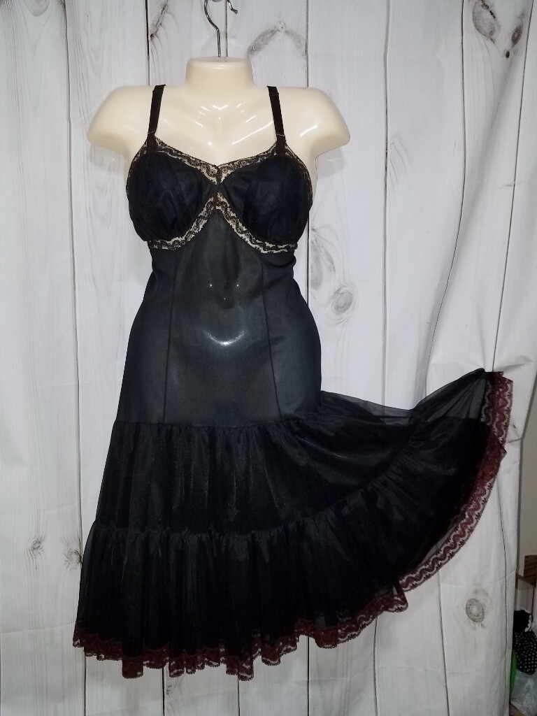 VTG 40 Perlcrest 36 Black Full Slip Double Layer Lined Lace Rockabilly Nylon 821
