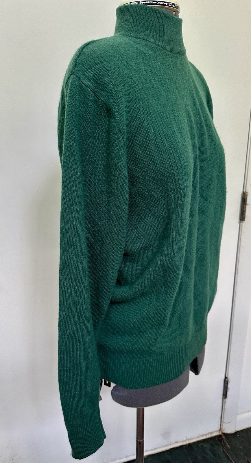 VINTAGE 1990s NEIMAN MARCUS DARK FOREST GREEN 100% CASHMERE SWEATER MOCK NECK XL