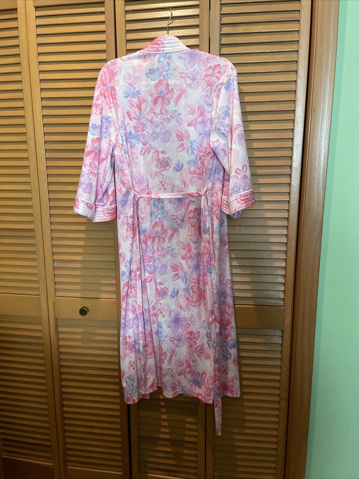 Carriage Court Sears Robe Size Medium 12/14