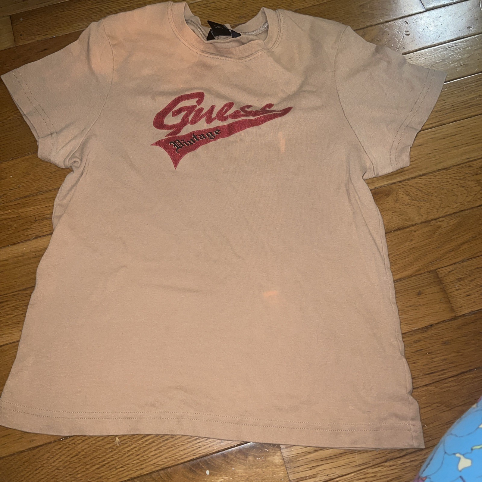 Vintage Guess Jeans. 1994 Women’s Tan/red Basic Retro Logo T-Shirt Size XL