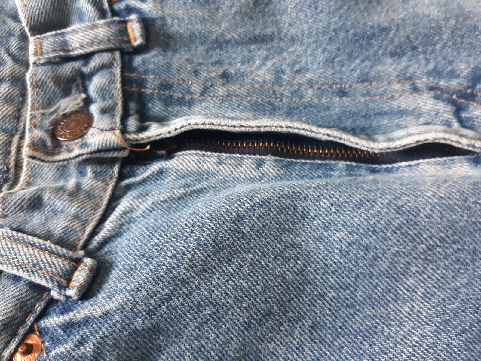 Vintage Levi’s Black Label Silver Metal California Straights Women&rsquo;s Jeans RARE
