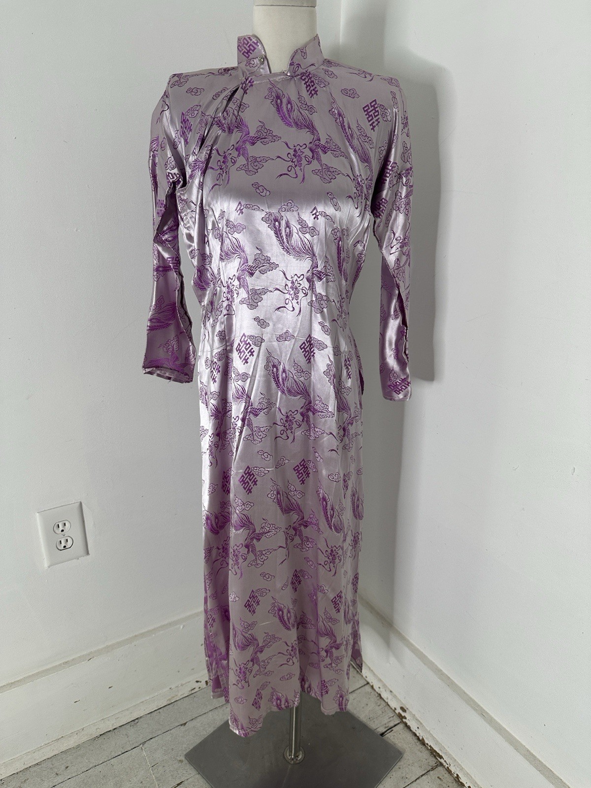Vintage 1940s Purple Silk Asian Brocade Cheongsam Dress