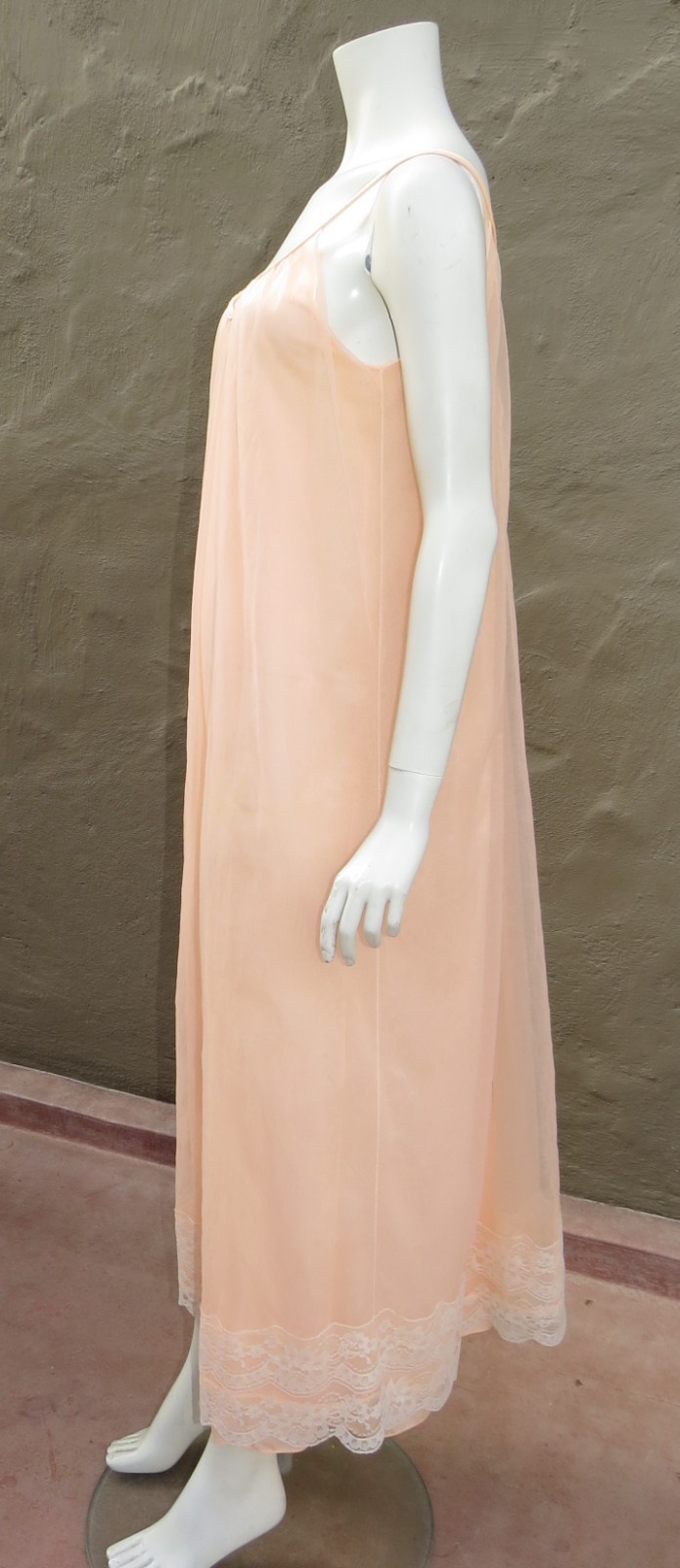 Vtg INTIME Bright Pink Coral Sheer Chiffon Peignoir Robe Nightgown RUFFLES L