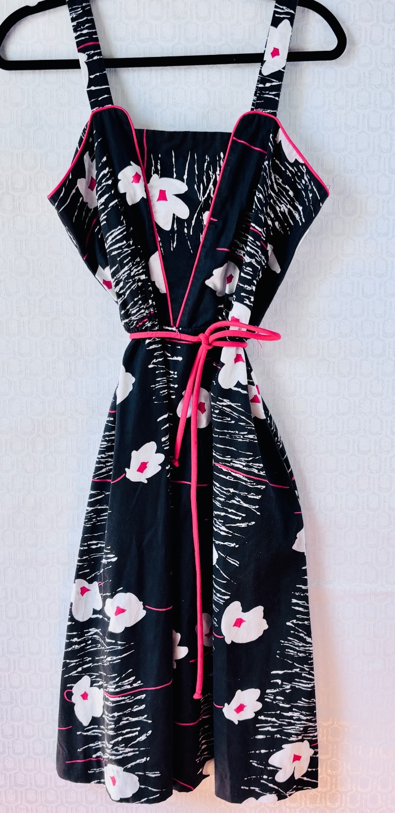 VTG 80&rsquo;S JENNI RETRO 50&rsquo;S BLACK&WHITE RED GRAPHIC FLORAL PRINT FLARE SUNDRESS*S