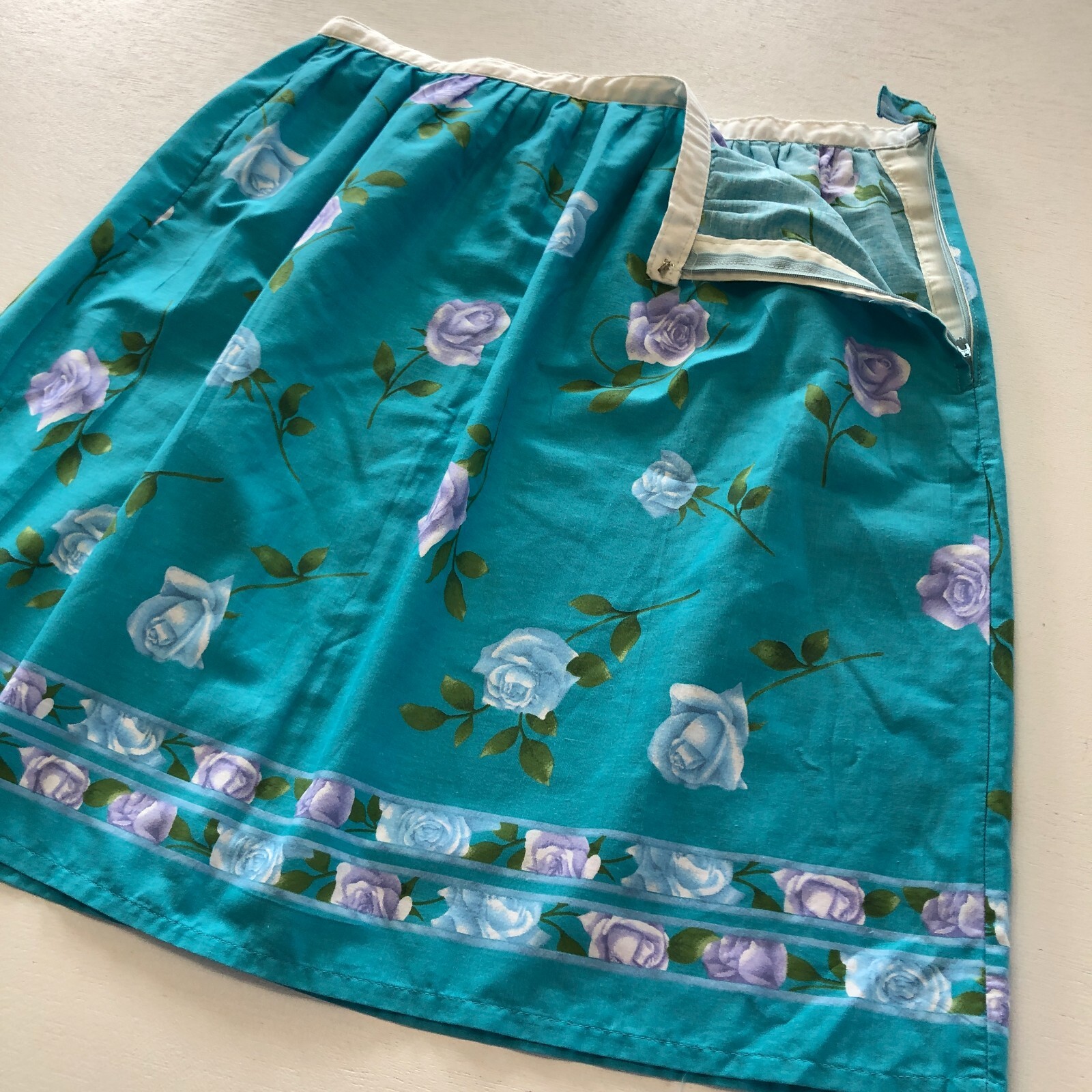 vtg 60s Turquoise Floral Cotton Skirt Sz L Knee Length Side Zip Unlined