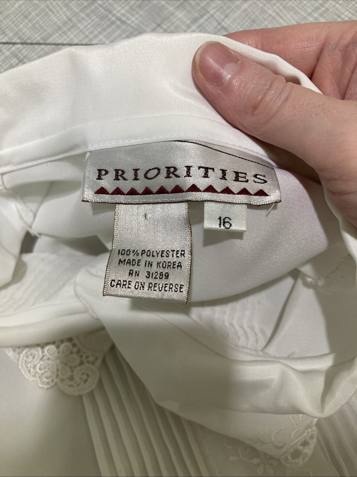 Vintage 80s Priorities White Pintuck Secretary Blouse Lace Peter Pan Collar 16