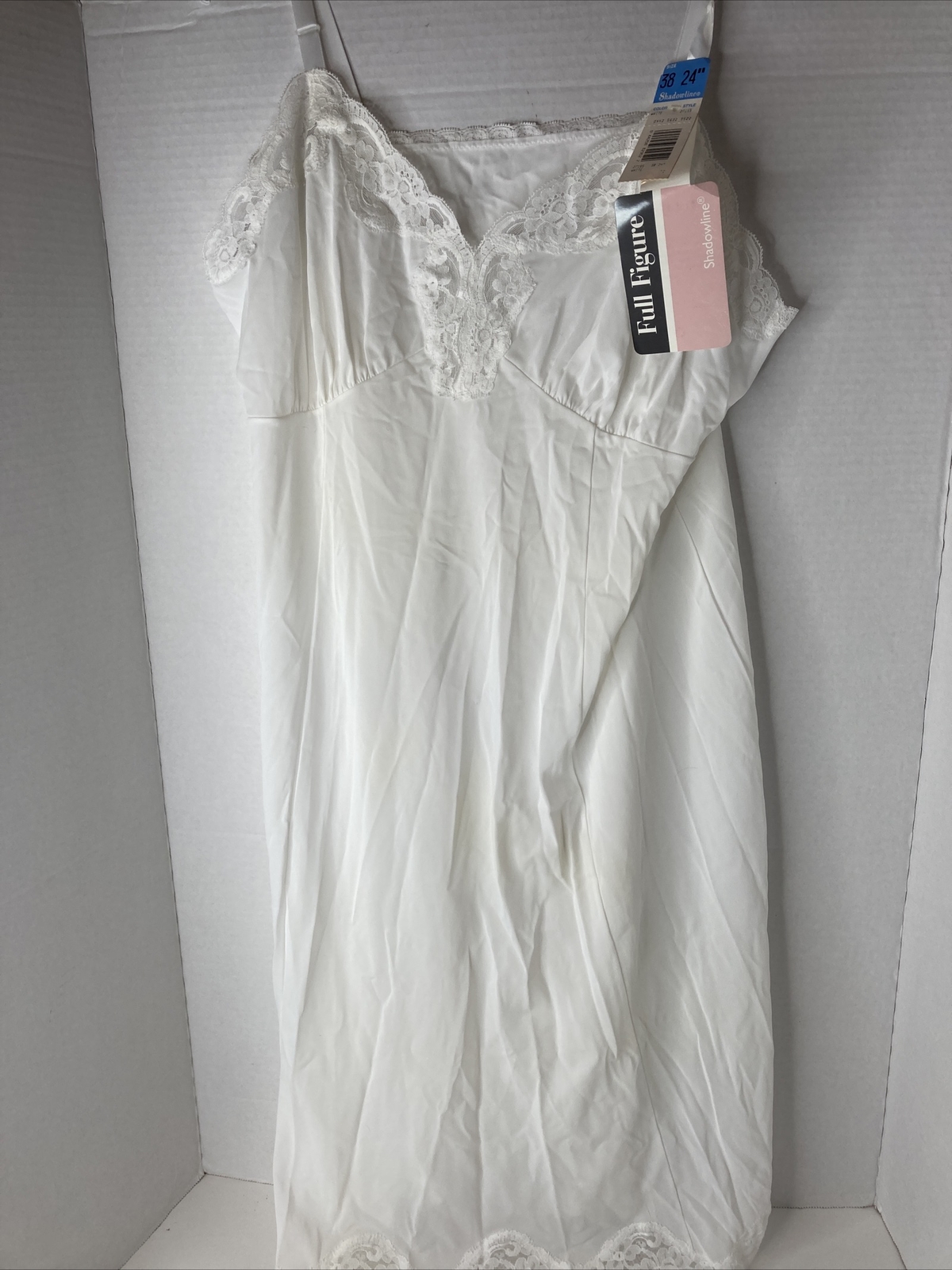 Vintage SHADOWLINE Full Figure White Lace Edge Slip Sz 38 24&Prime; Long