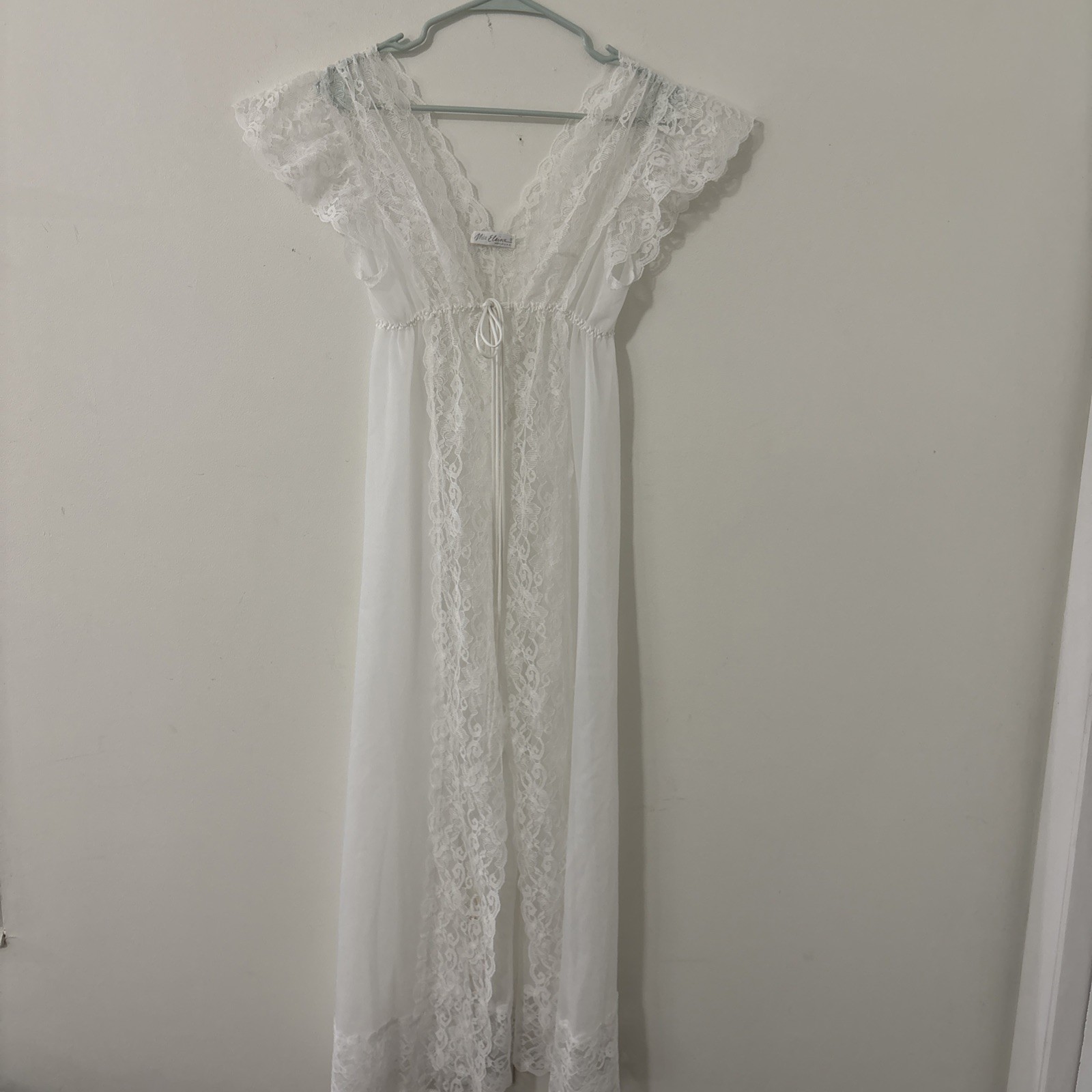 Vintage Miss Elaine Sheer Nylon Lace Peignor Robe Small 70’s 80’s
