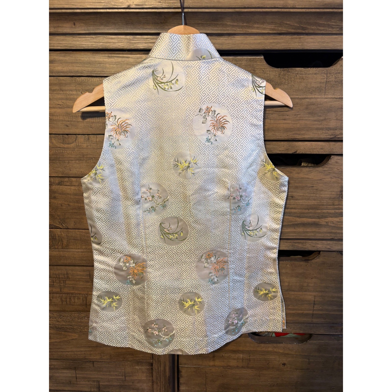 Vintage Handmade Asian Brocade Mandarin Collar Vest – Women&rsquo;s Small