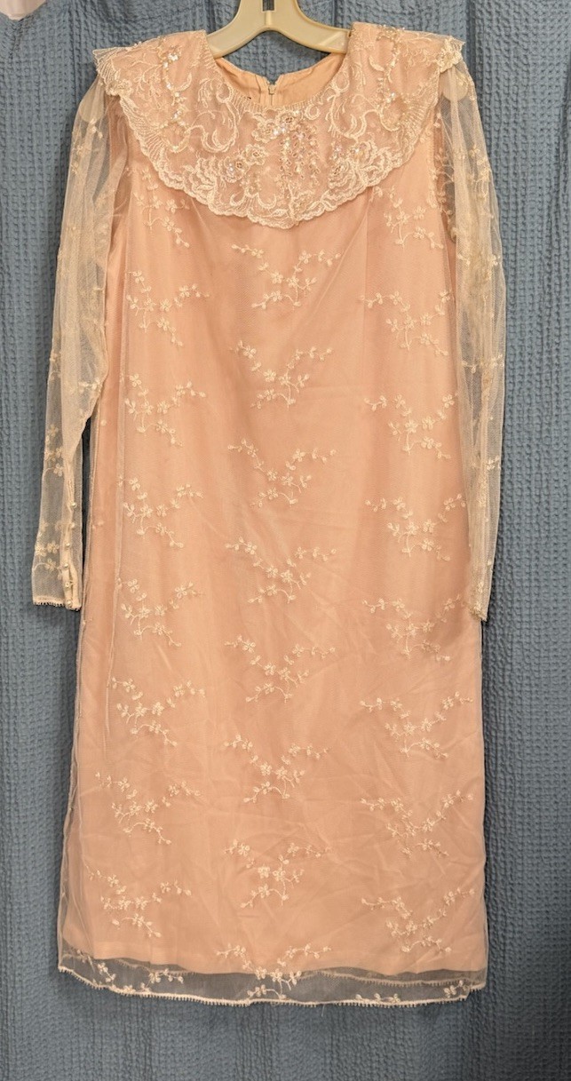 Ursula of Switzerland Dress Peach Ivory Lace Vintage Size 5/6 Regular