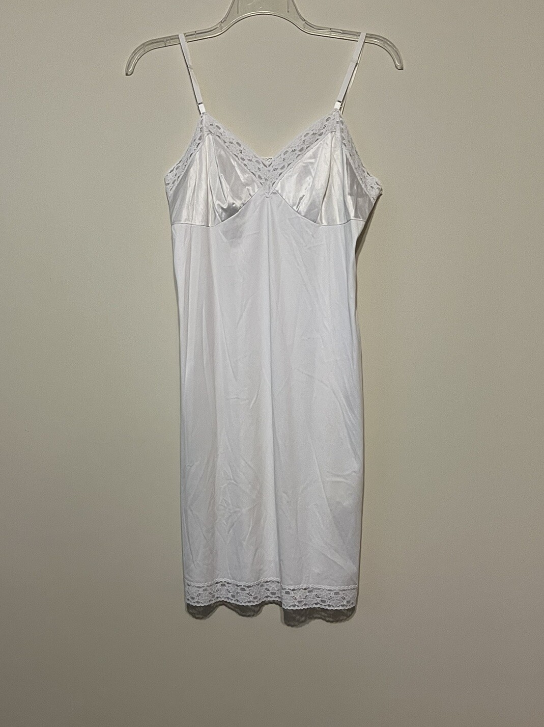 Vintage Vanity Fair Full Slip Size 38/22” Long Ivory White Nylon W/ Lace Trim