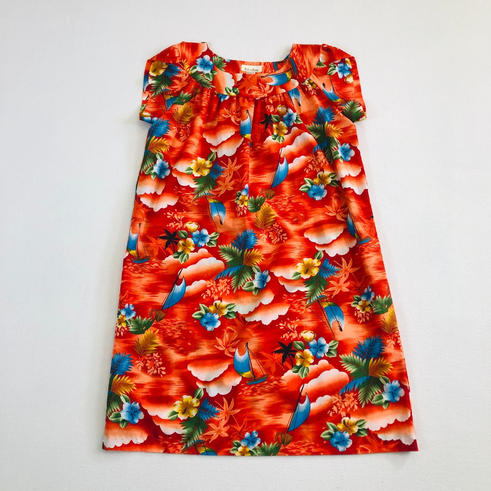 Vintage 1970s Hawaiian MuuMuu Dress Made in Hawaii Size 16 Silky Polyester EUC