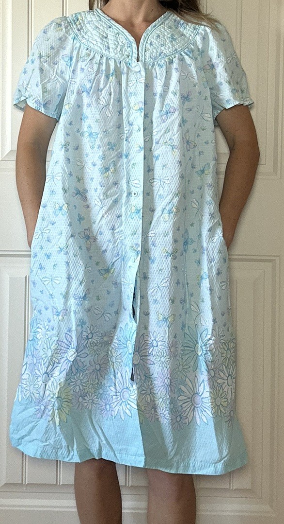 VTG White Stag women&rsquo;s Floral House Dress Nightgown muumuu size Small
