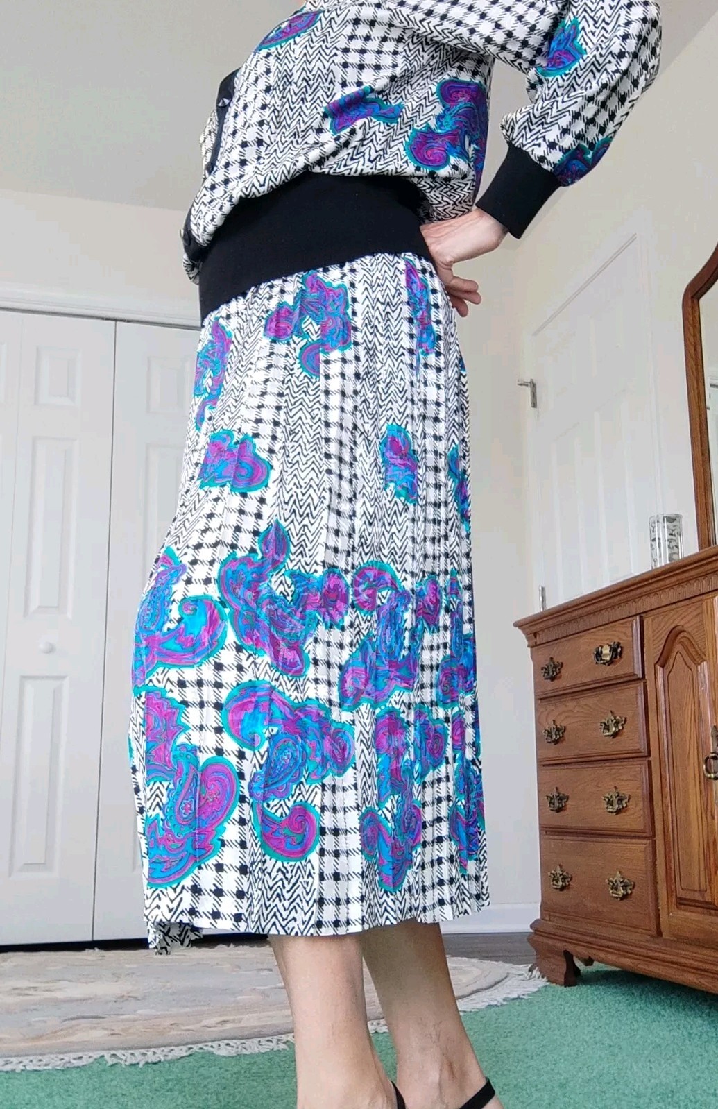 🎄🎁VTG Silk 💯 2 Piece Set Bomber Jacket & Pleated Skirt Sz 12 Check & Paisley