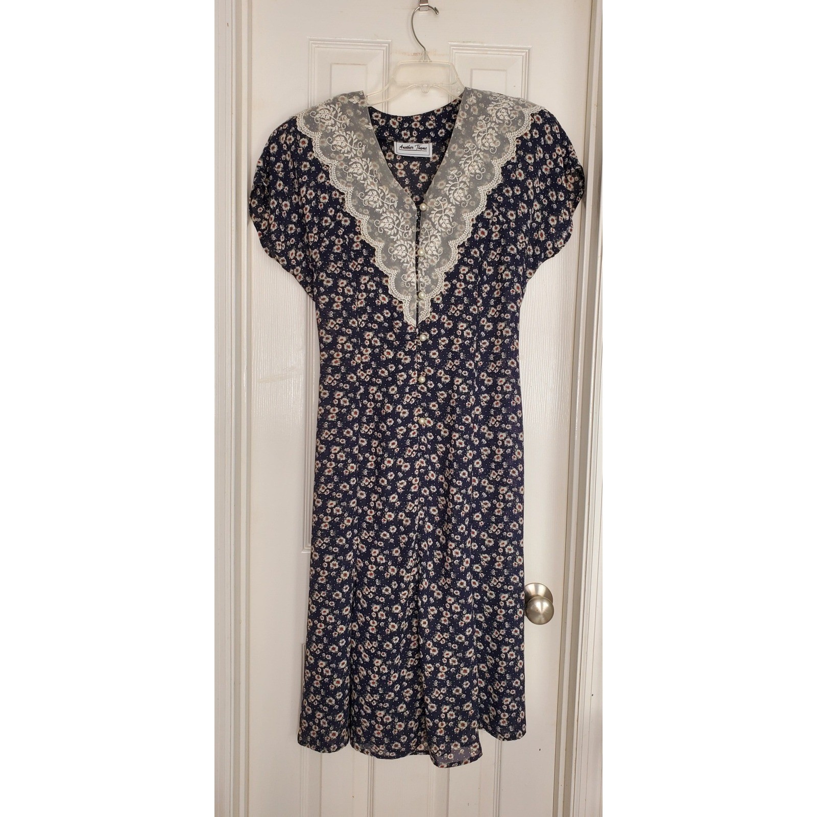 Vintage Prairie Dress Blue Floral Lace Collar Cottagecore Pearl Button 12