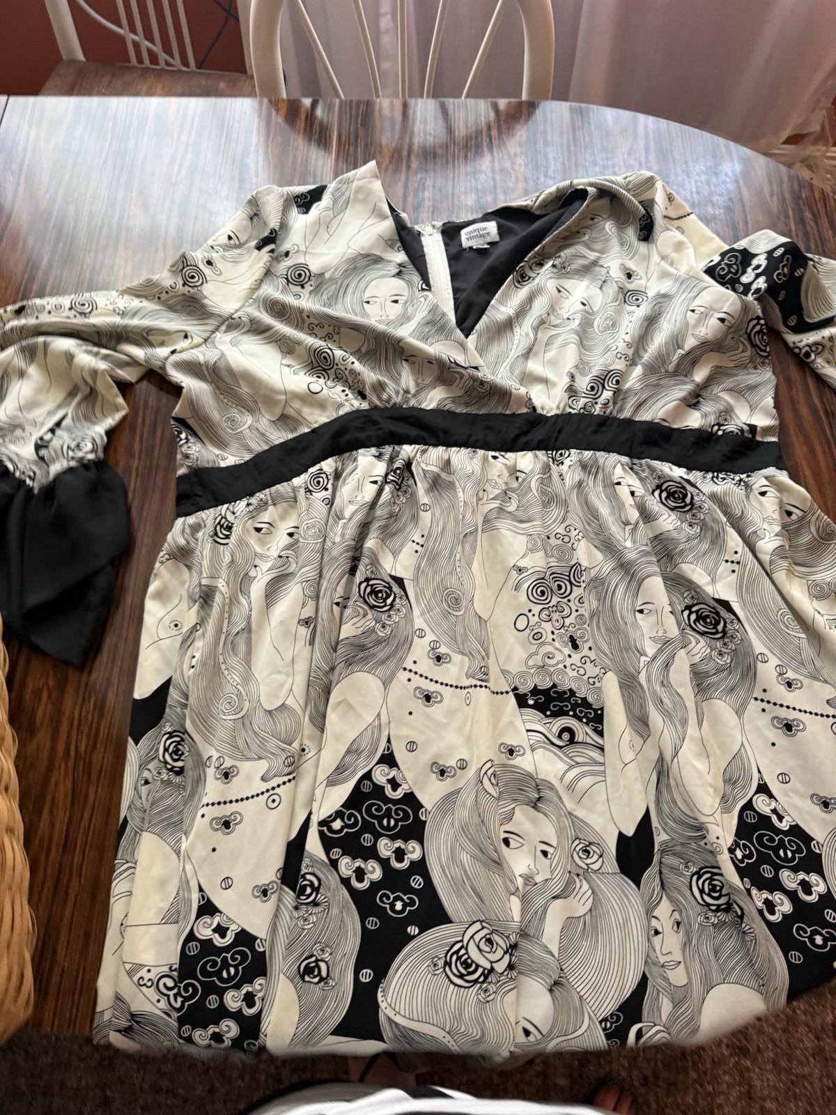 Unique Vintage Plus Size 1970s Psychedelic Goddess Print Maxi Dress