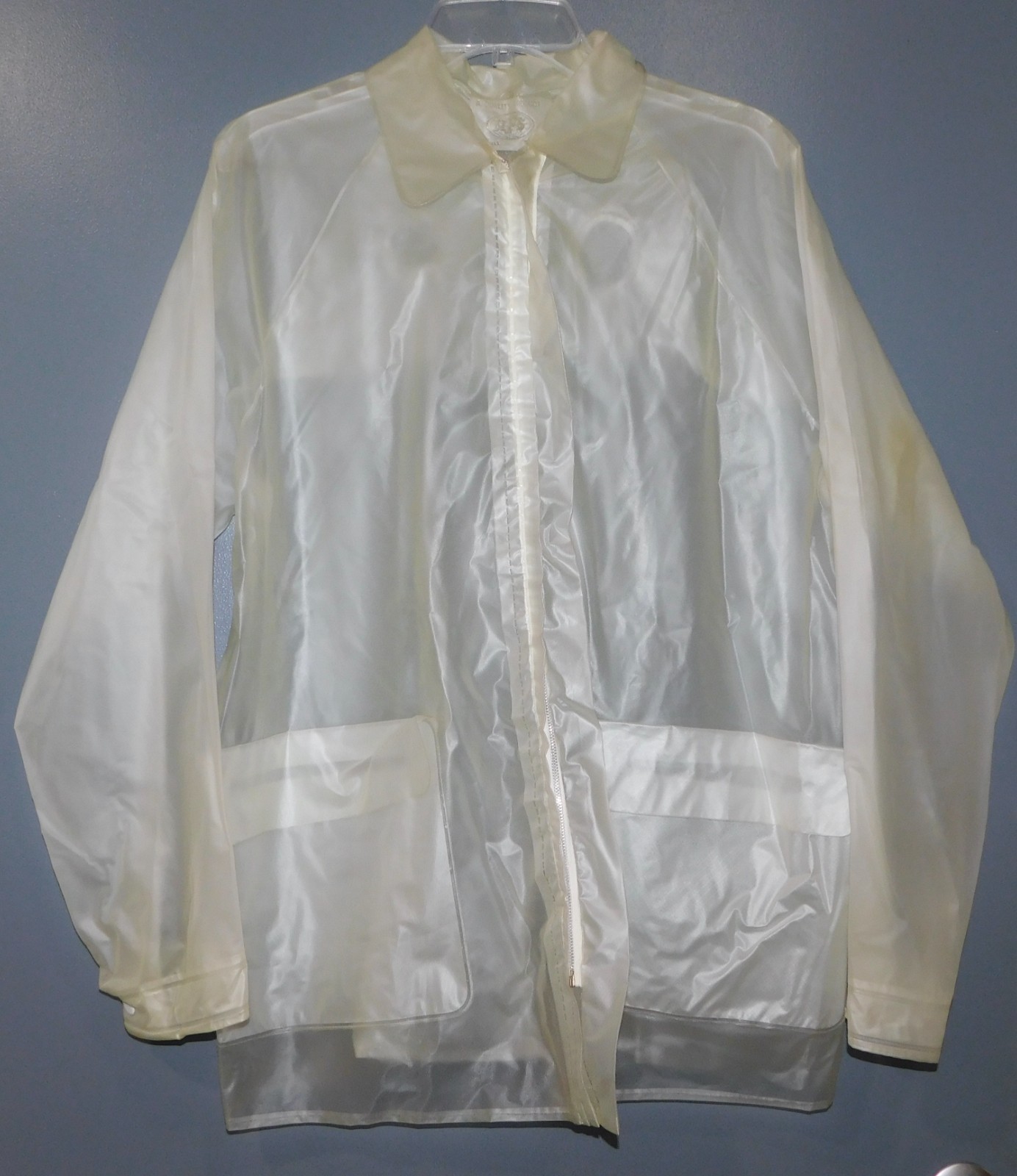 VTG CLEAR RAIN JACKET 60&rsquo;s 70&rsquo;s ZIP POCKETS SPORTS TRANSPARENT MENS WOMENS sz S