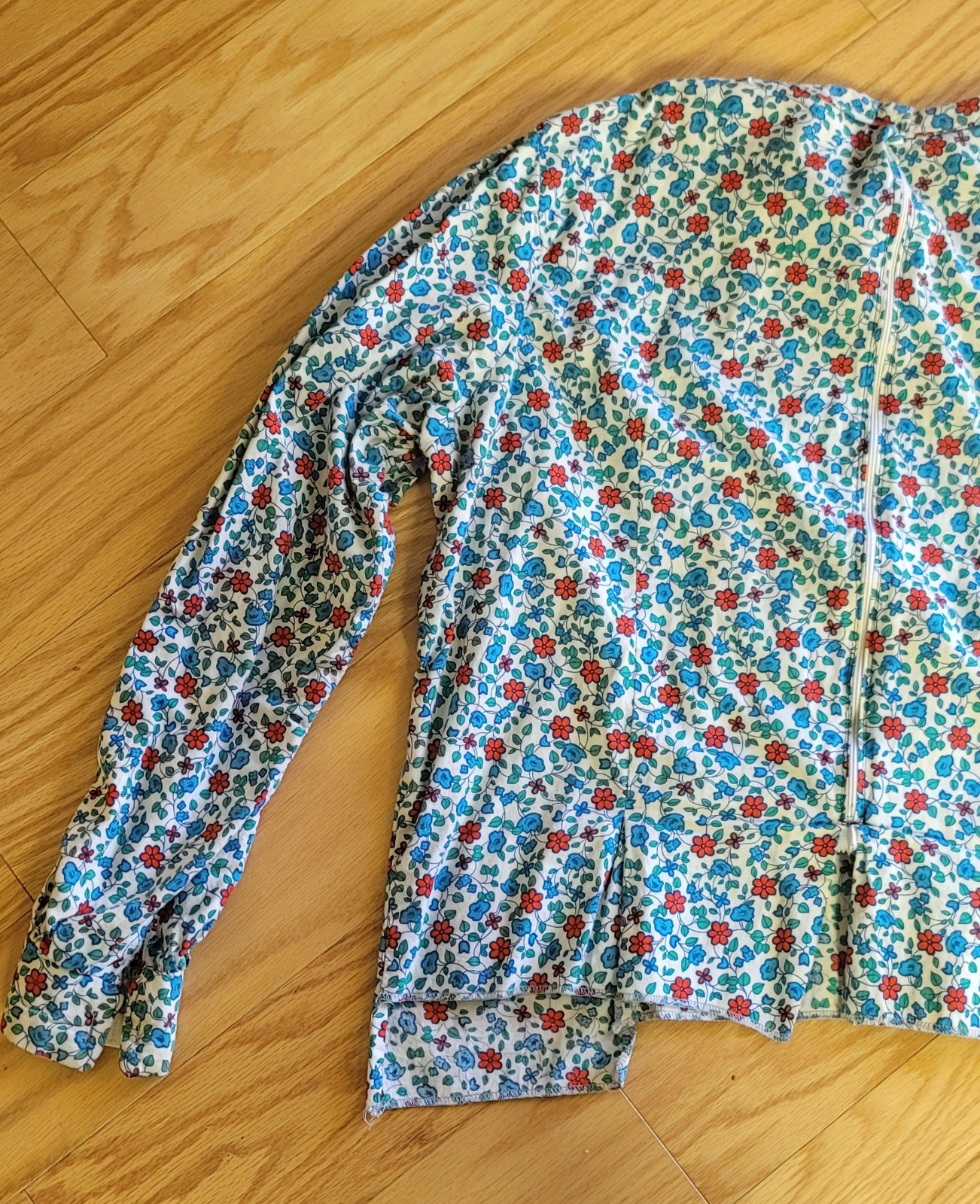 Vintage 1960&rsquo;s – 1970&rsquo;s Summer Floral, Long Sleeved, Hippie, Prairie Med/Lg.