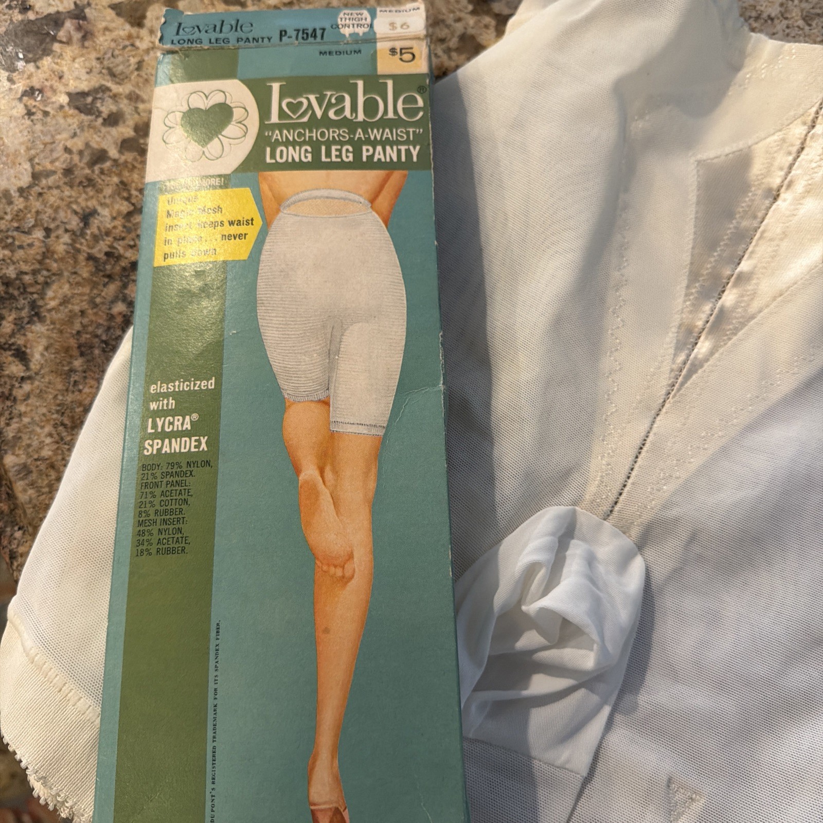 Vintage 1960&rsquo;s Loveable Long Leg Shapewear Girdle Shorts White Sz M
