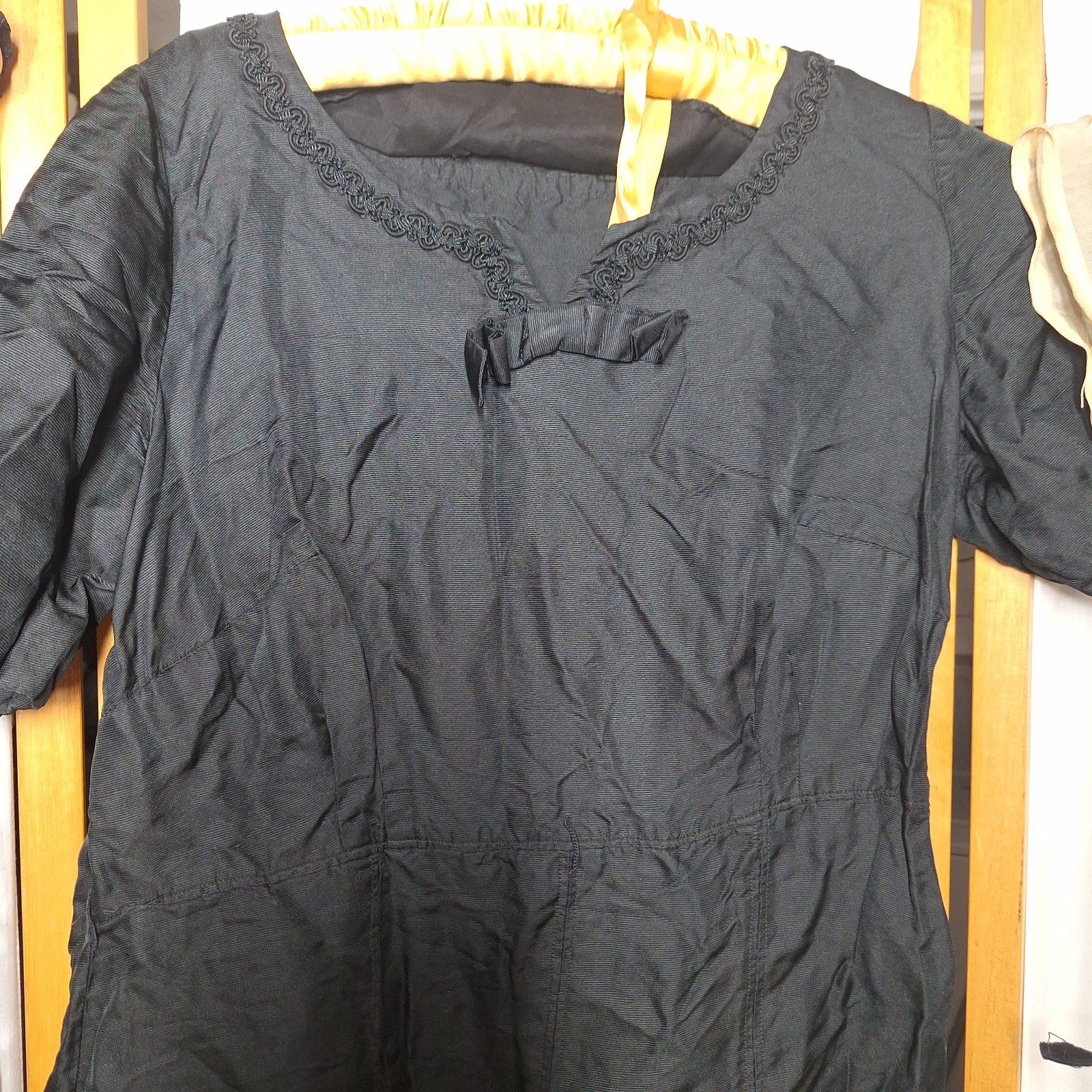 Lot Of 4 Vtg 30s 40s 50s Dresses Seamstress Special TLC Repair Study AS IS