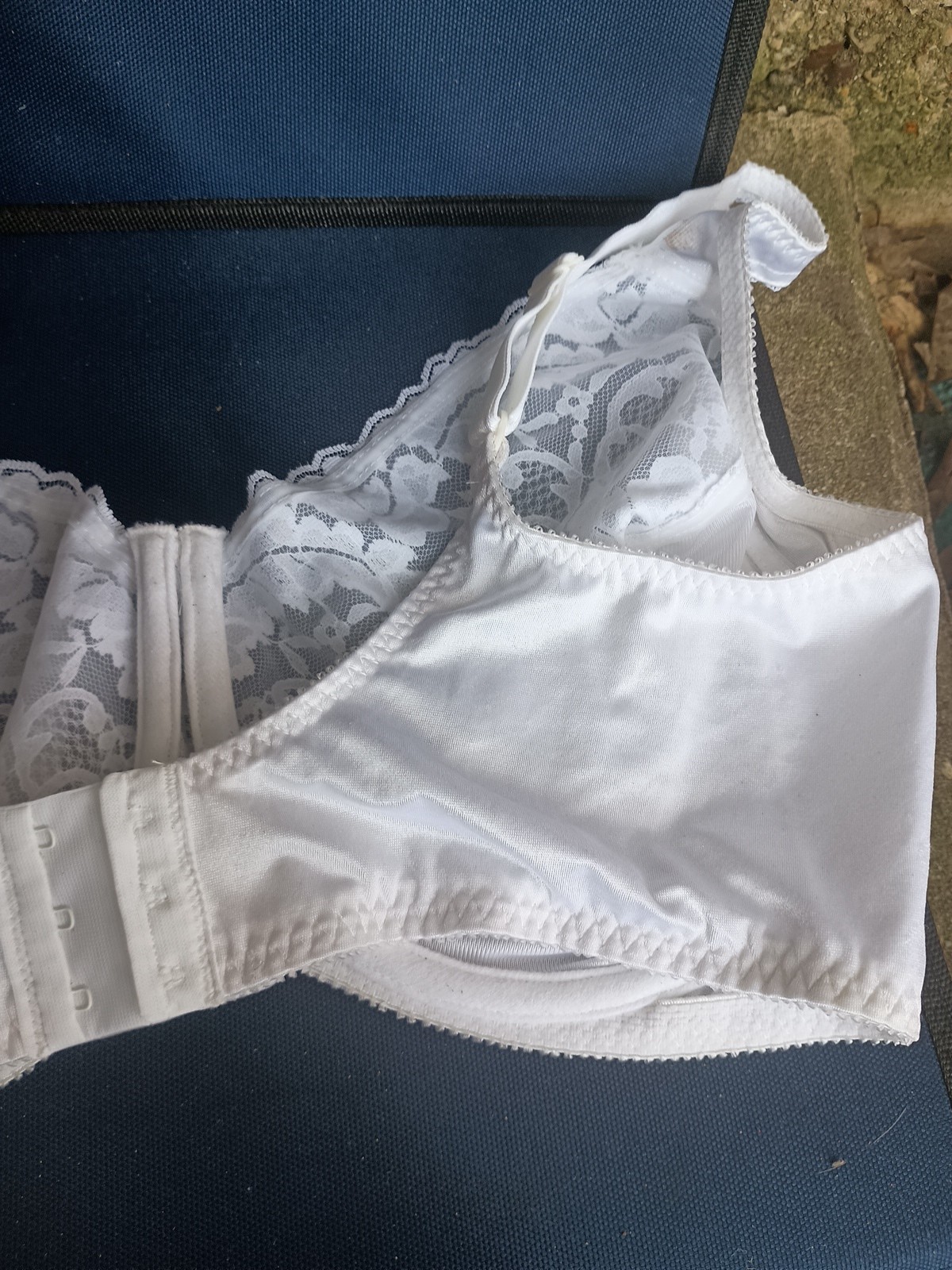 Vintage Vassarette Bra White Ice 44D 75153 NOS 1970s Underwire