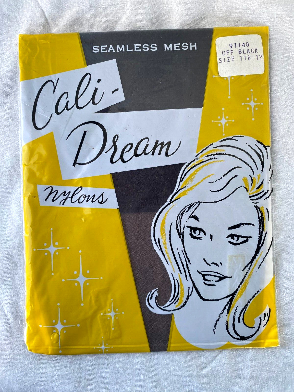 VTG 60s..SEAMLESS MESH..OFF BLACK..NYLON..STOCKINGS..NIP..TALL..11.5-12