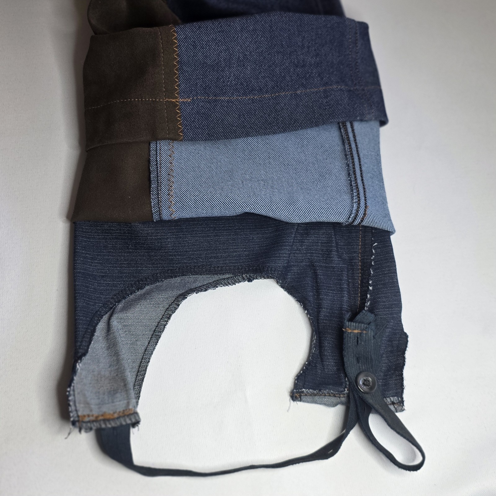 Trail Rider Jeans With Full Suede Panel Seat Flare Size 40 AB 4-1004