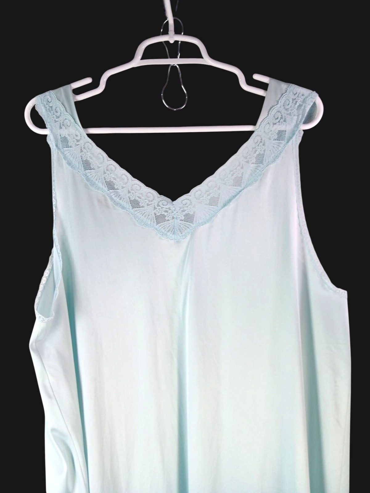 Vintage Vanity Fair Light Green Nightgown Lace Trim Sleeveless Size XL Nylon USA