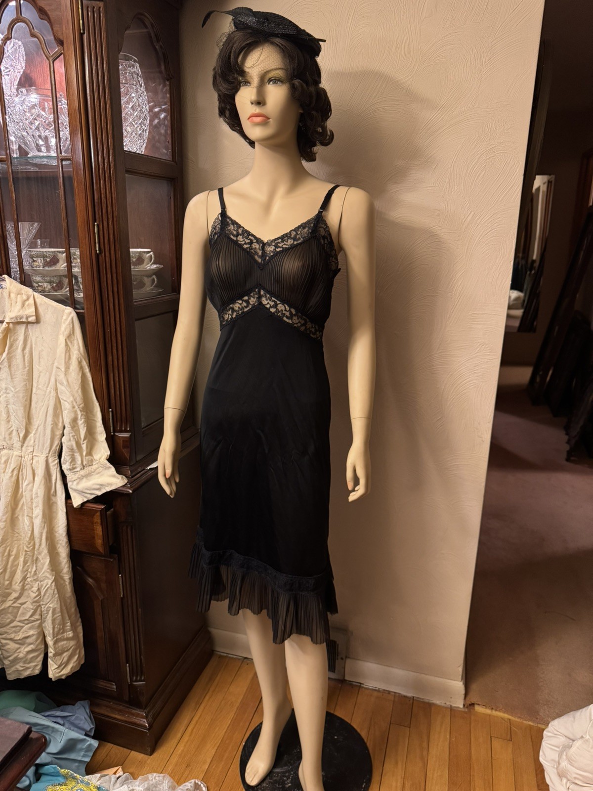 Vintage Pin-up Sheer 50/60&rsquo;s Long Nylon Full Slip Nightgown by Edwards Lingerie