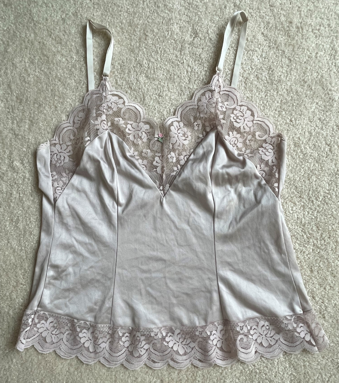Vintage Maidenform Lavender Camisole Size 34 Style 64004 CHANTILLY NICE LACE