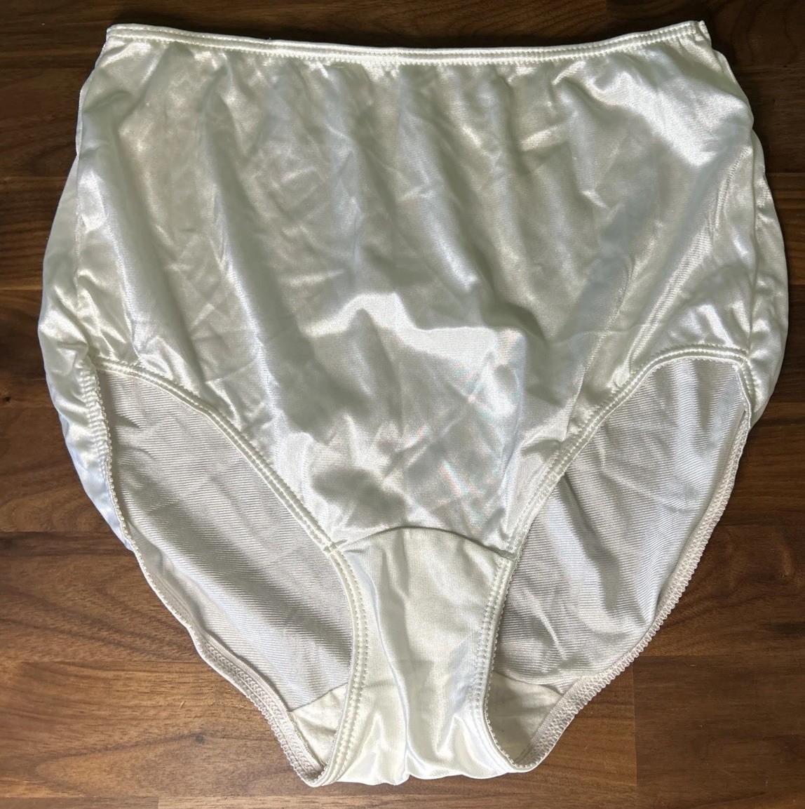 Vtg LEGGS White Silky Panties Second Skin 100% Nylon Hi Cut 35/36” Waist Sz 5
