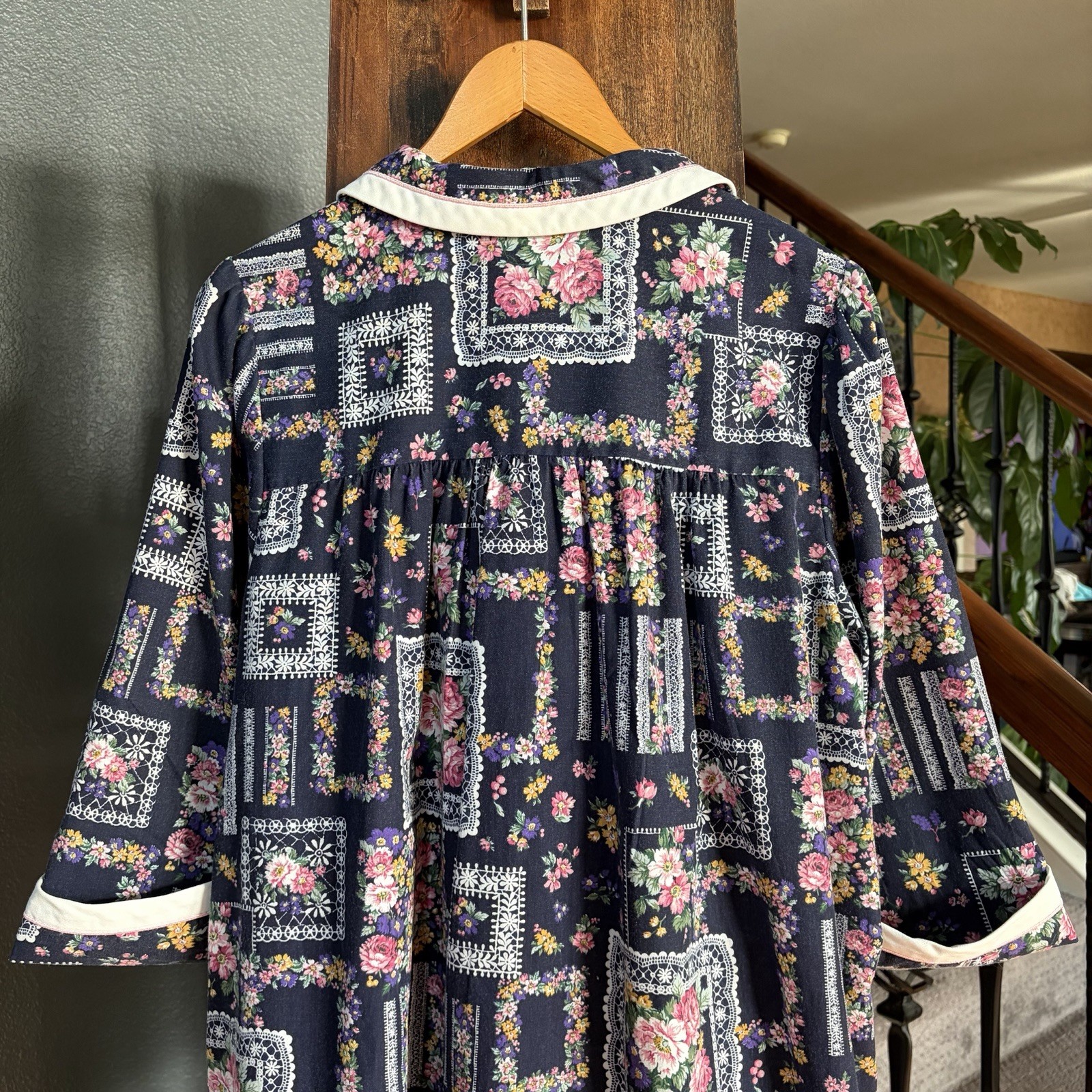 VTG Models Coat House Dress Patchwork Floral Blue Pink Snap Buttons Pockets