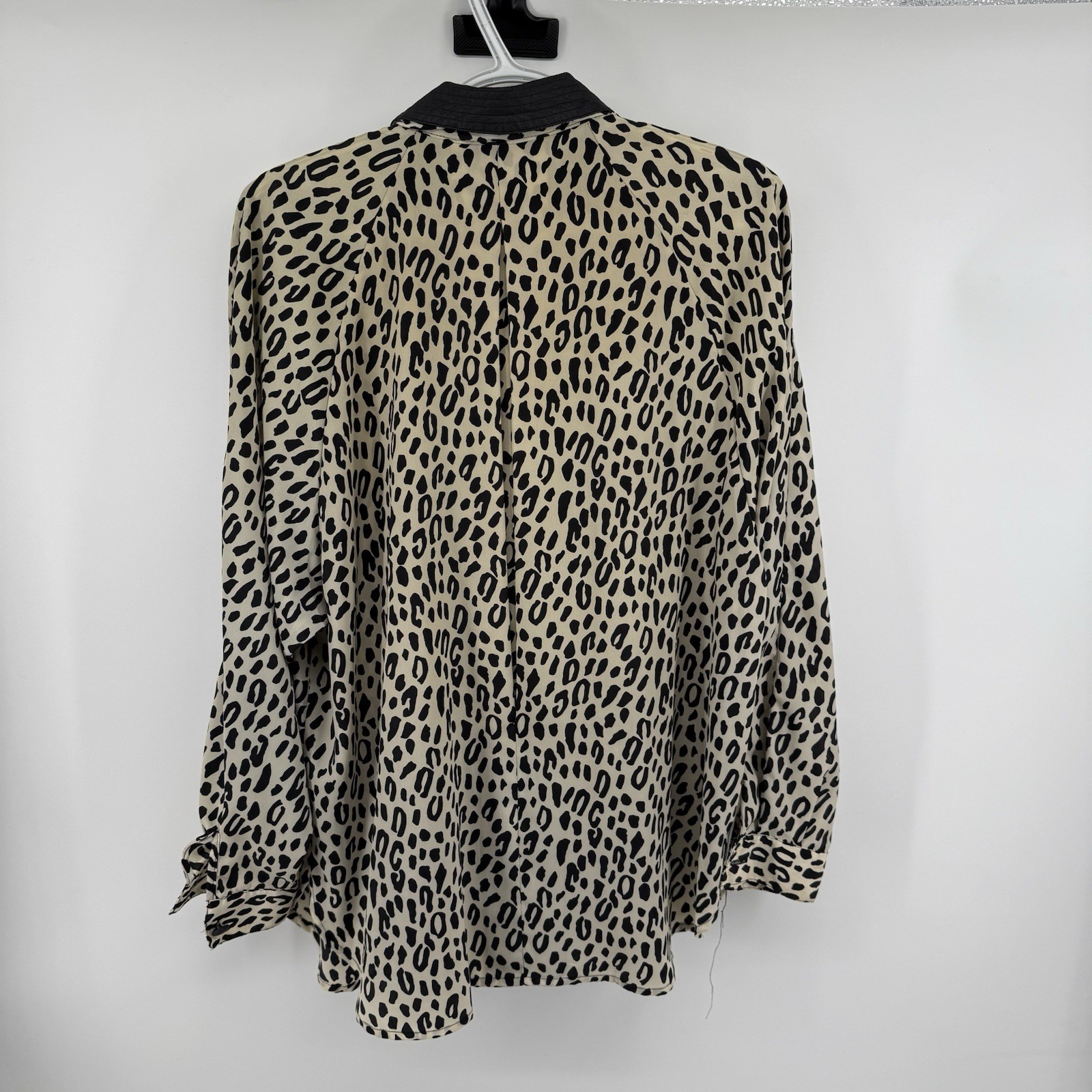 Vintage Jordan Leopard Print Button Down Blouse Black Contrast Collar Size 9/10