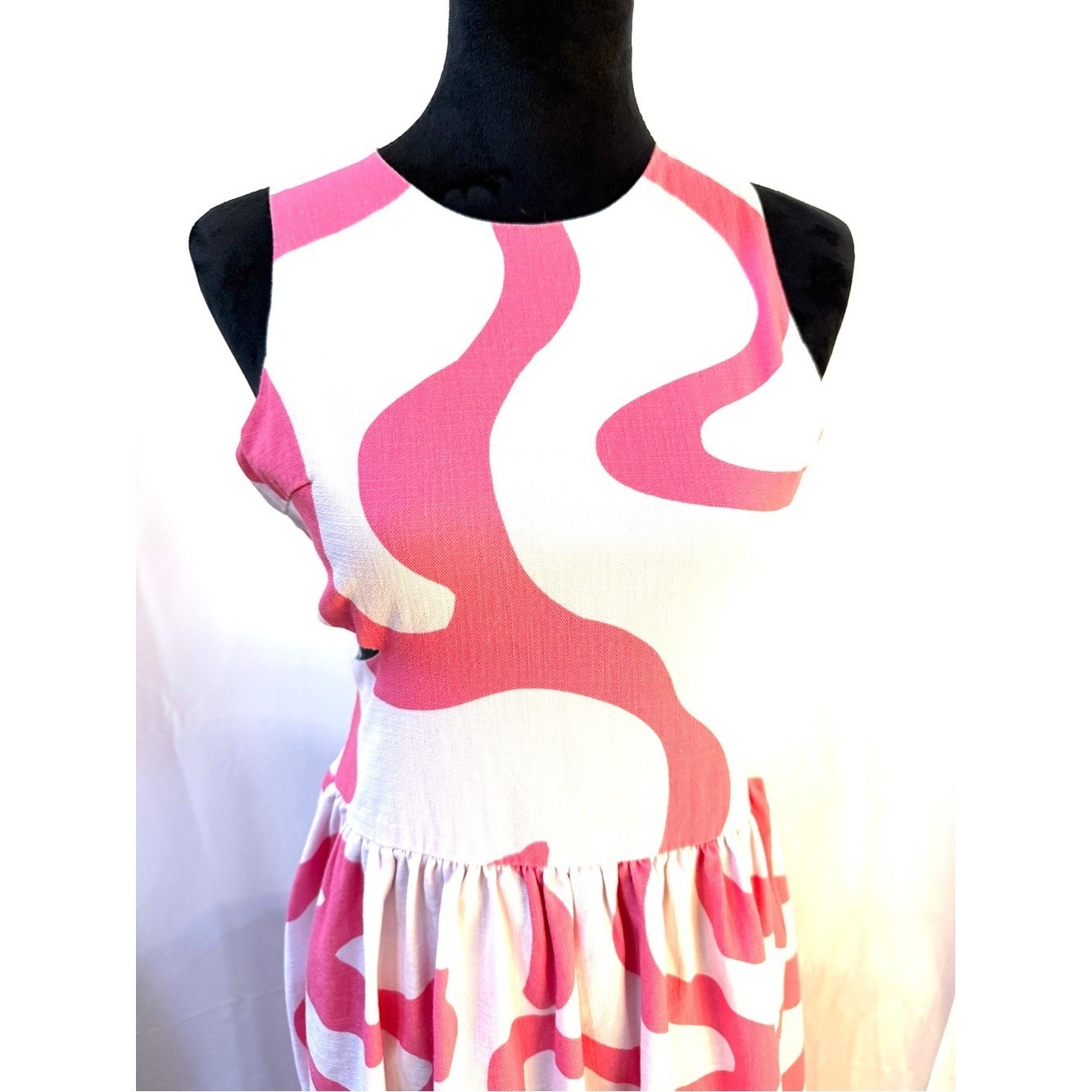 Urban Revivo Side Cutout Pink on Pink Graphic Swirl Retro Midi Dress, Size 4