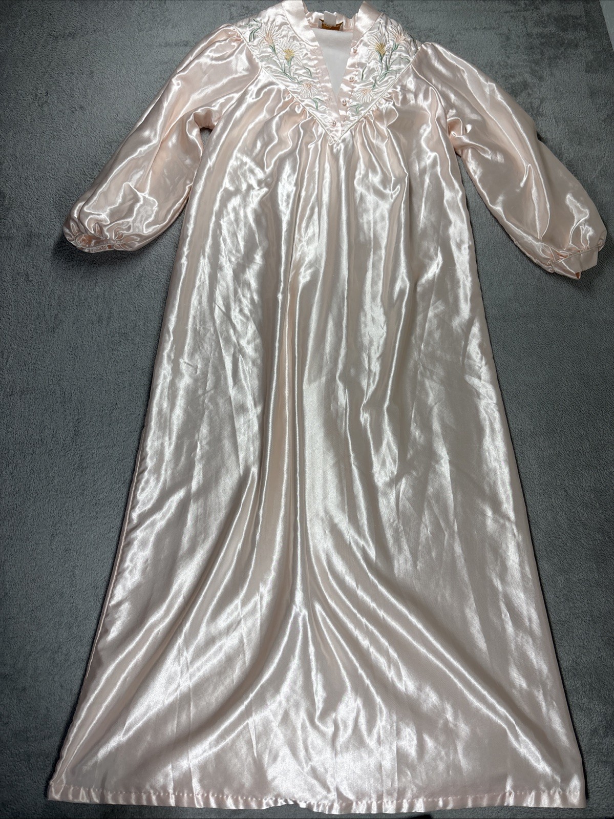 VINTAGE ILISE STEVENS Size S: Pink SATIN NIGHTGOWN/3/4 Sleeve