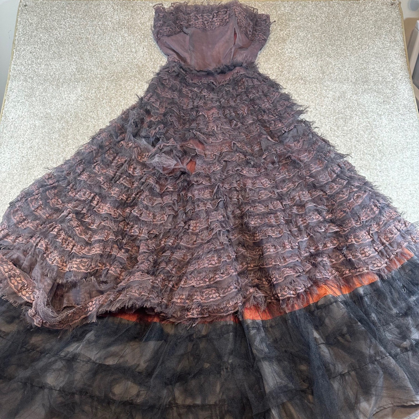 Vintage 1950s Strapless Lace Ruffle Ball Gown Tiered Tulle Dress Purple Fair **