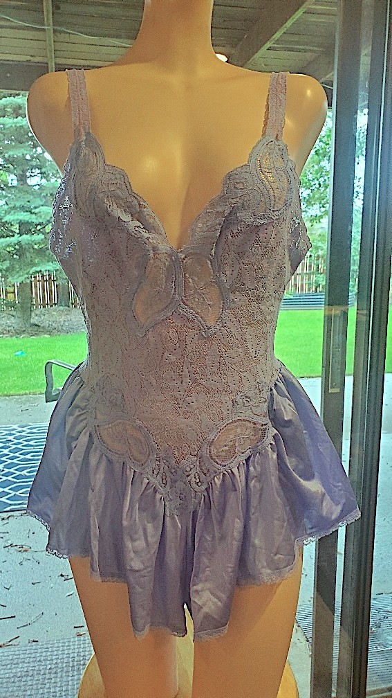Vtg. OLGA Periwinkle Blue, Lace Bodice Formfit Teddy, Romper, Step-In Gown, XL