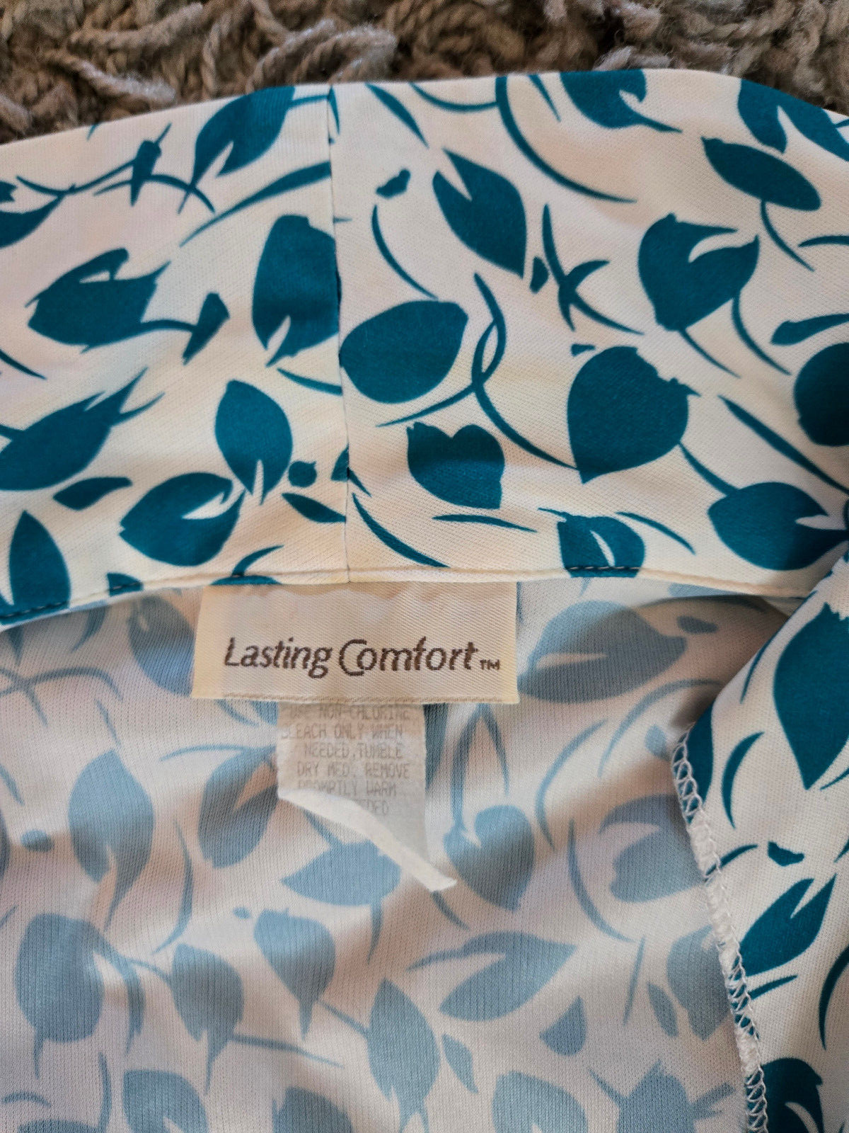 Vintage Lasting comfort polyester floral 1940s style 1980s dress green white