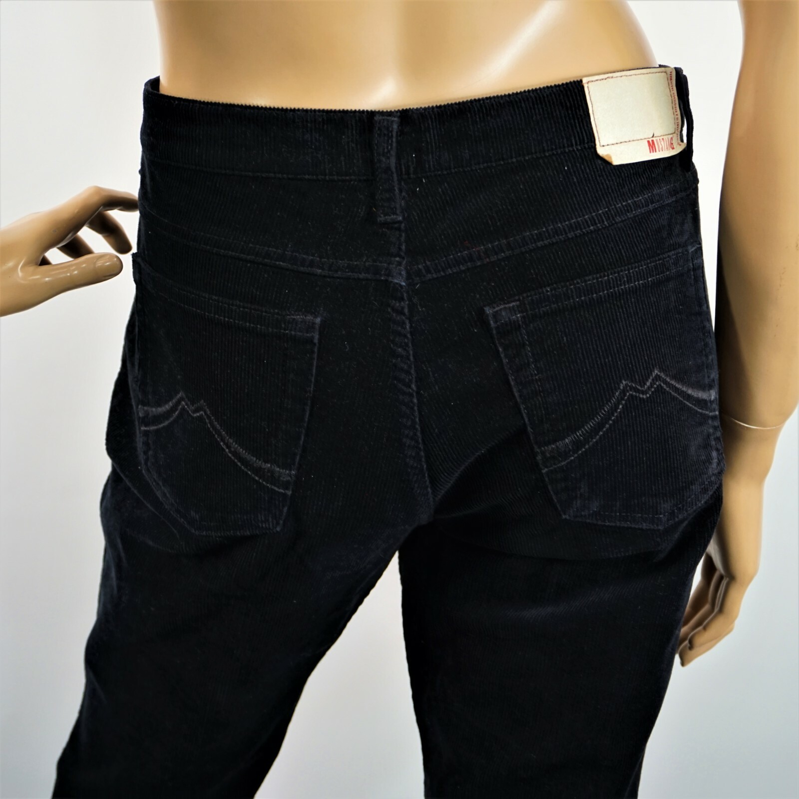 Mustang Corduroy Jeans Wide Leg Black 32 x 34 Vintage Germany