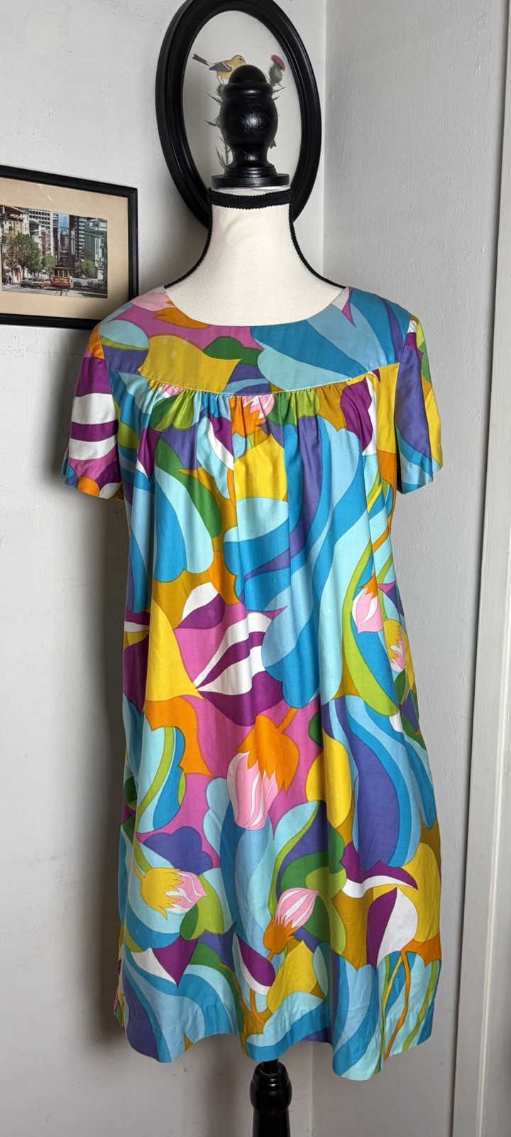 Vintage 60s Hawaiian Dress Made In Hawaii Size XS/S Floral psychedelic Bright
