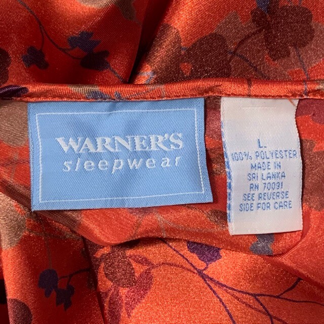 Beautiful Warner&rsquo;s Sleepwear Rose Colored Flowered Print Chemise. Size Large