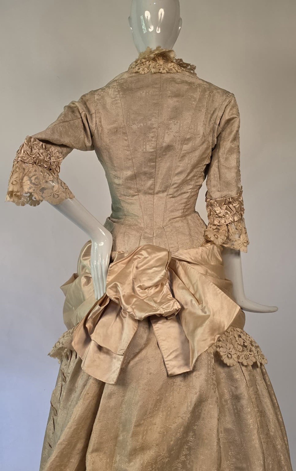 VICTORIAN 1880’S FIGURED SILK + SATIN BUSTLE DRESS W POLONAISE SIDES + TRAIN
