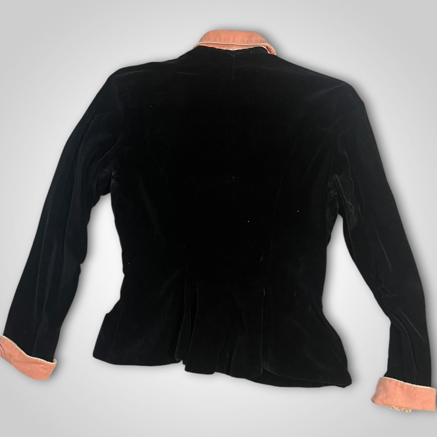 1940s Junior House Milwaukee Black Velvet Jacket Peach Embroidered Collar