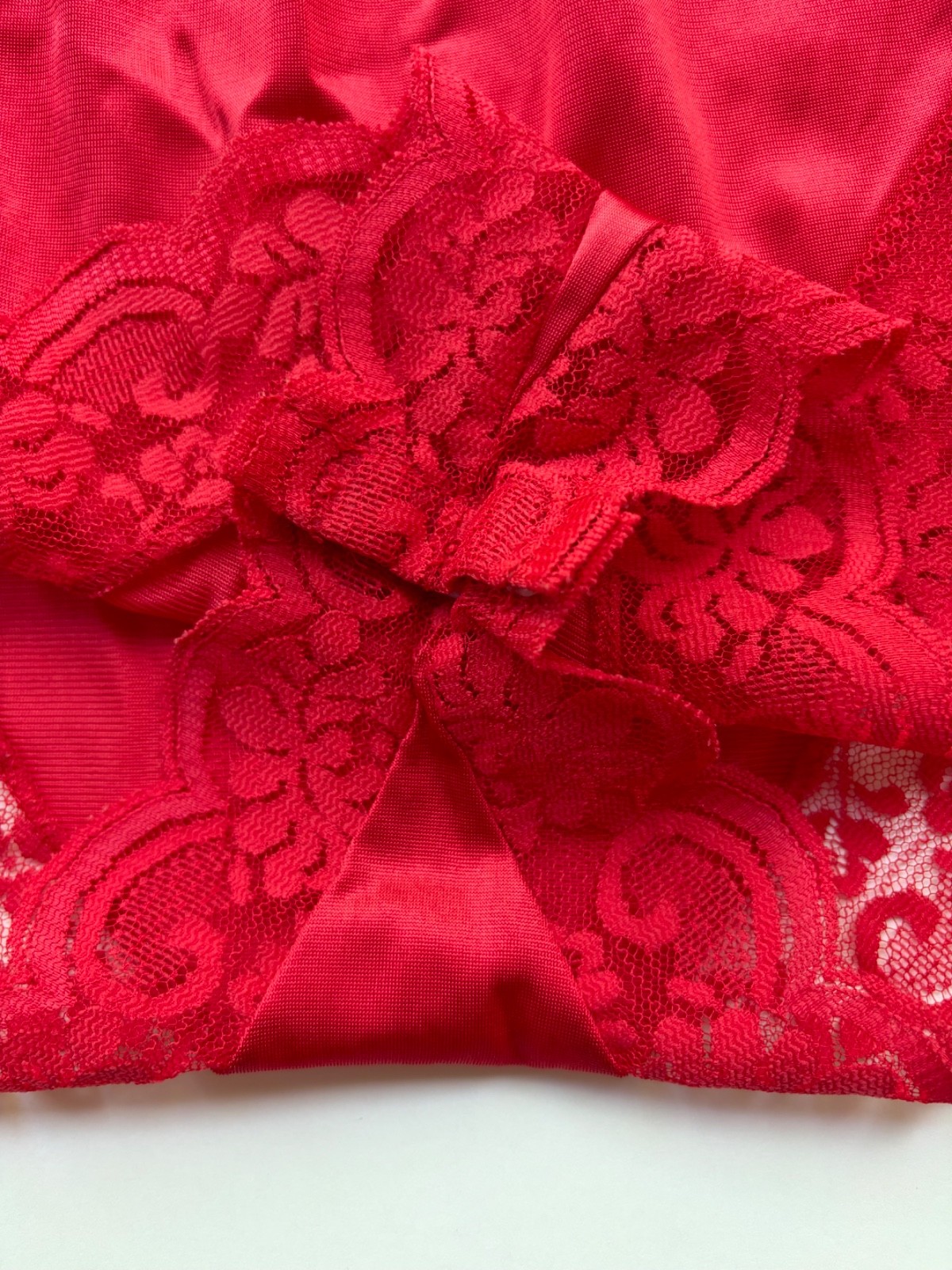 VTG Maidenform Chantilly Bodysuit Lingerie Glossy RED Nylon Lace Sz 34 USA Union