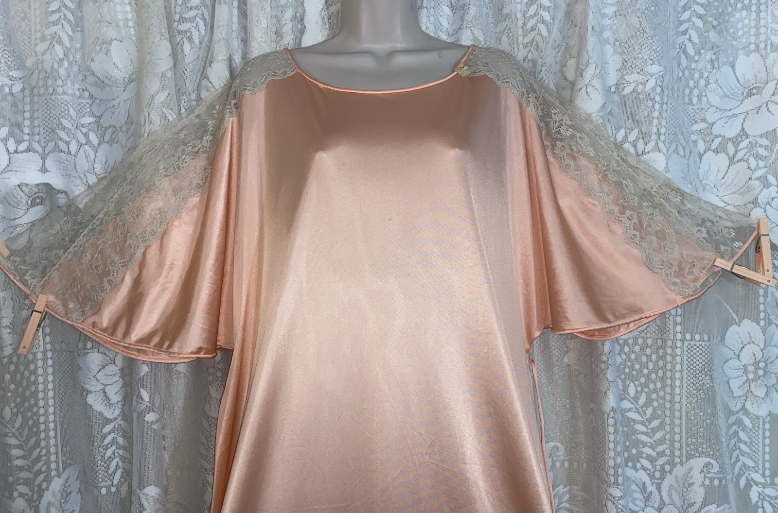 VTG NWT L XL PEACH VANITY FAIR Nylon Hostess Caftan Nightgown Negligee Gown