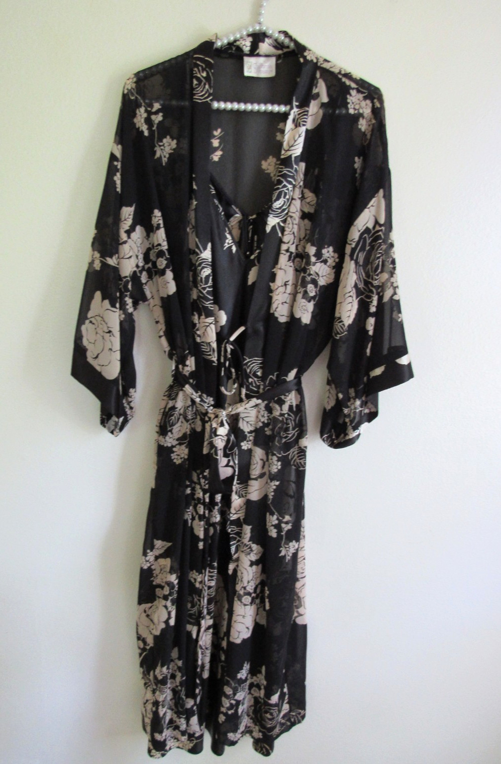 Vintage California Dynasty 2 Piece Nightgown & Robe Set Floral Black & Cream
