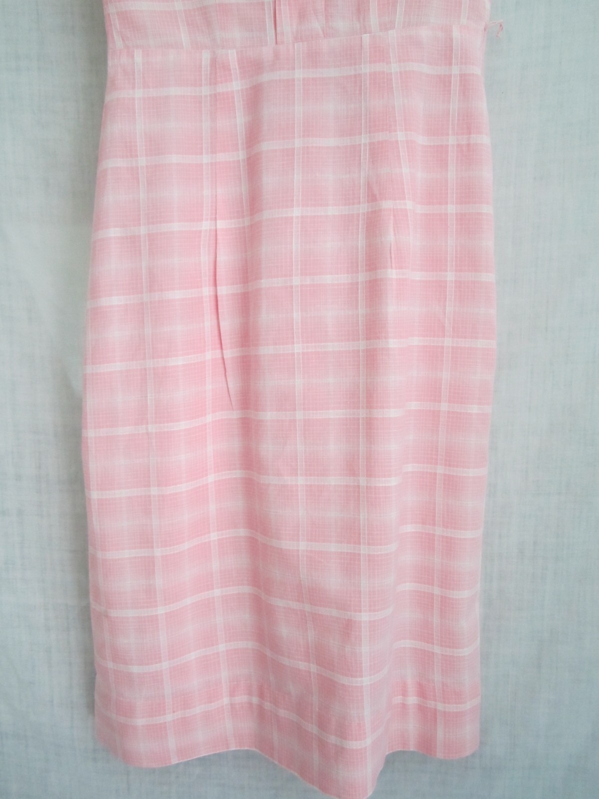 Vintage 1950s Pink Cotton Day / House Dress Sz S-M Plaid Button up Bows in Back
