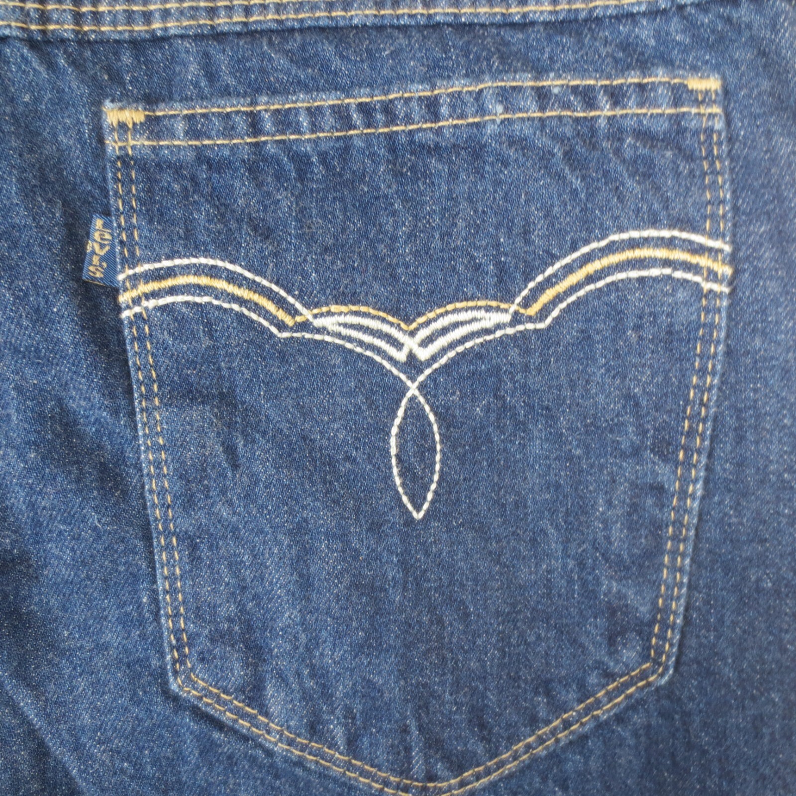 Vintage 80s Levis Bell Bottom Flare Jeans 31×32 Blue Tab Embroidered Back Pocket